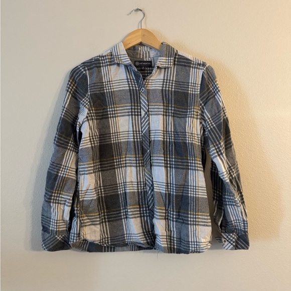 44° North Gray Plaid Button-Up Shirt - Picture 1 of 3